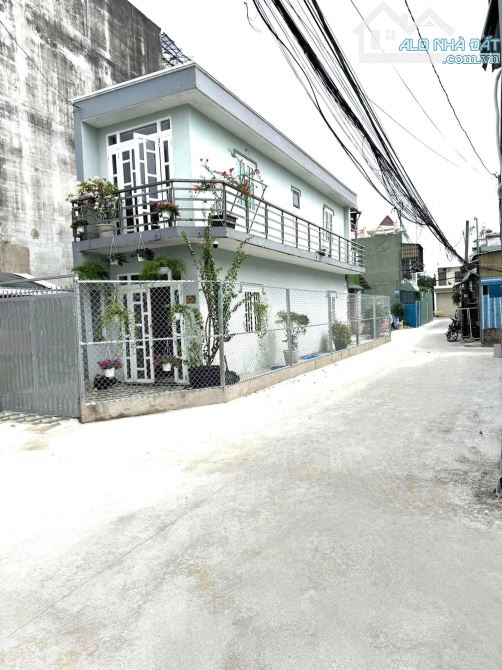 Bán nhà 1 trệt 1 lầu ở Hóc Môn , sổ sách đầy đủ
