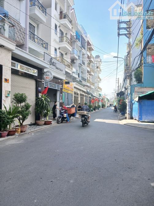 SIÊU PHẨM BÌNH TRỊ ĐÔNG A – HẺM 6M – DT: 51M2-NHÀ ĐẸP Ở NGAY – GẦN AEON