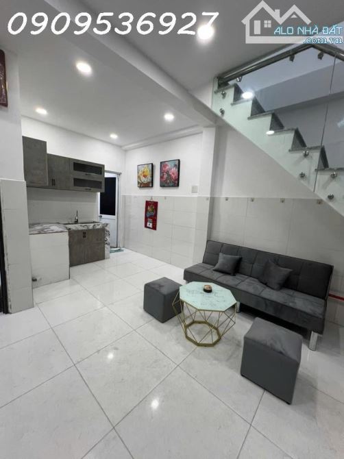 BÁN NHÀ 2 TẦNG MỚI XÂY NGAY TỈNH LỘ 10 – 45M² – LÔ GÓC 2 MẶT TIỀN HẺM XE HƠI – CHỈ 3.55 TỶ