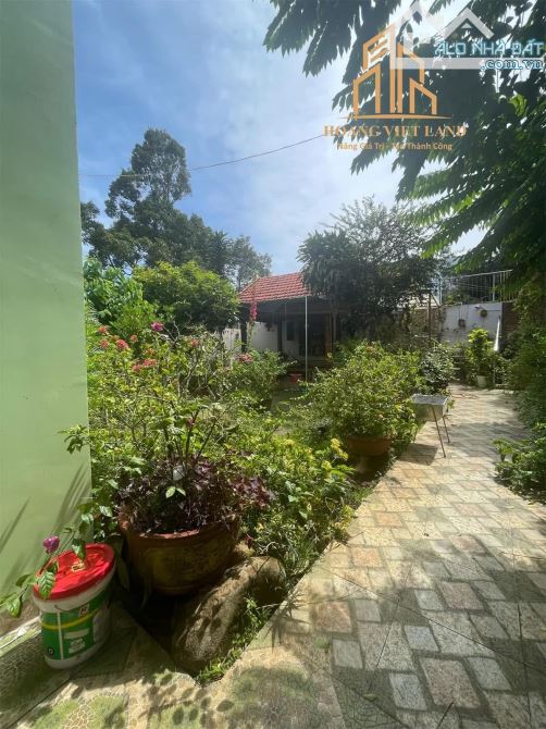 Bán lô đất diện tích lớn trung tâm thành phố 1200m2