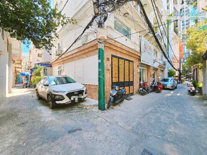 Nhà ngay khu Hà Đô Centosa 4tầng hẻm xe hơi 4.5x12m nở hậu đang cho thuê 60tr/th nhỉnh 14t
