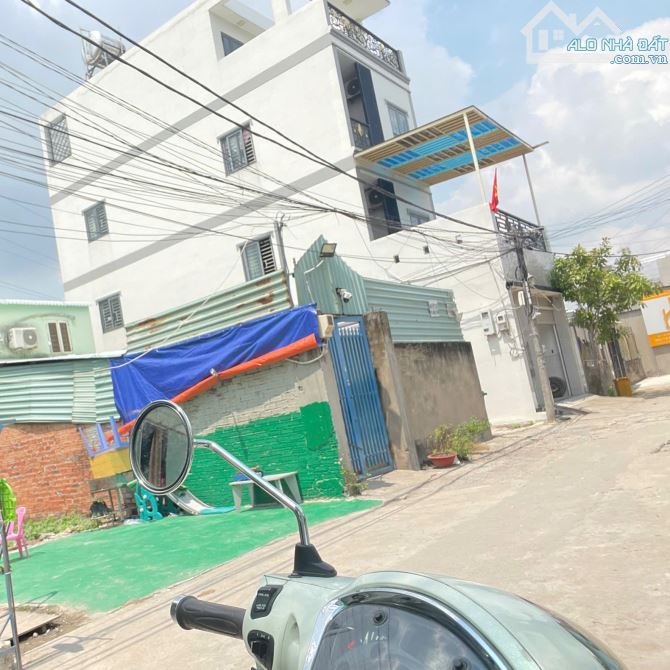 AN PHÚ ĐÔNG Q12, rất hiếm ĐẸP EM, chỉ 5.24T, 2 mặt hẻm, DT 5x15m - 4 tầng, sát ĐH NT Thành