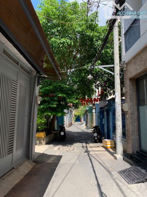 NHÀ P11 BÌNH THẠNH - HXH- PHÂN LÔ - 80M2(5x15)- 1T3L - GẦN NƠ TRANG LONG - PHAN VĂN TRỊ