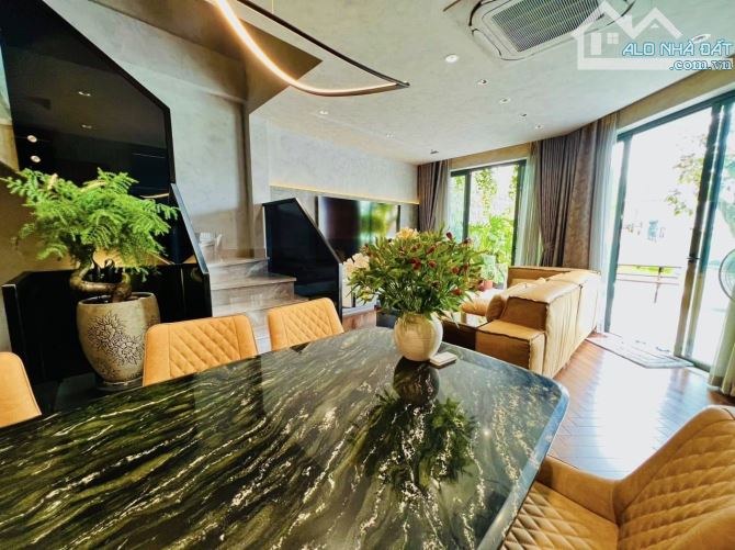Biệt thự đẳng cấp thông minh Thống Nhất ngang 6m 4 lầu mới 114m2 gần Cityland hơn 13 tỷ.