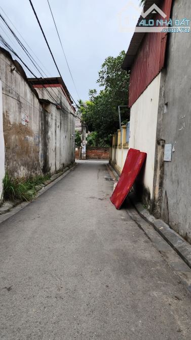 Thôn Đoài, Nam Hồng ô tô vào đất, dt 53m chỉ 3.05 tỷ