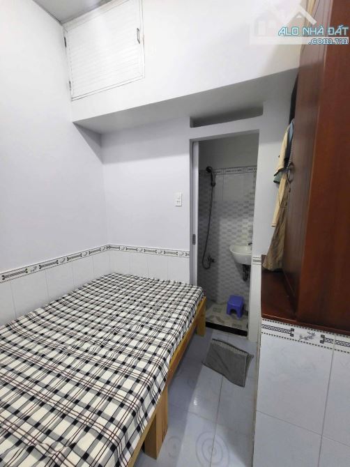 Bán Nhà Mới 3 Tầng Full Nội Thất, Hẻm 4.5m, Gần Kha Vạn Cân - Giá Chỉ 2.6 Tỷ (Linh Đông)