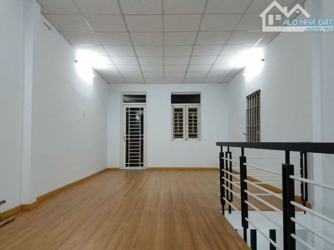Bán nhà Hẻm 14 Nguyễn Quang Diêu 4.1m x15.5m nhà gác suốt. Giá 5.5 tỷ tl