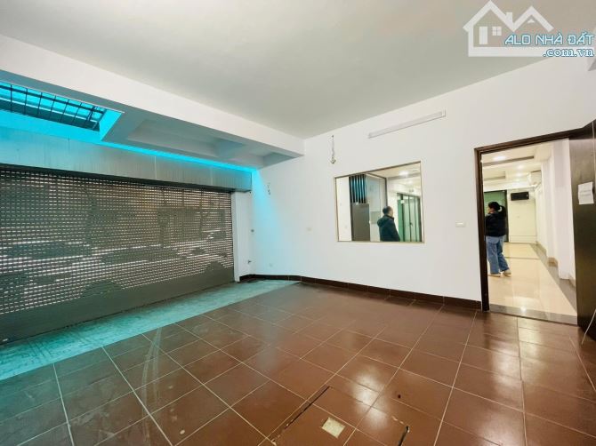 Lô góc Văn Quán- Hà Đông 134 m2 4 tầng Mt 6.55 giá 41 Tỷ