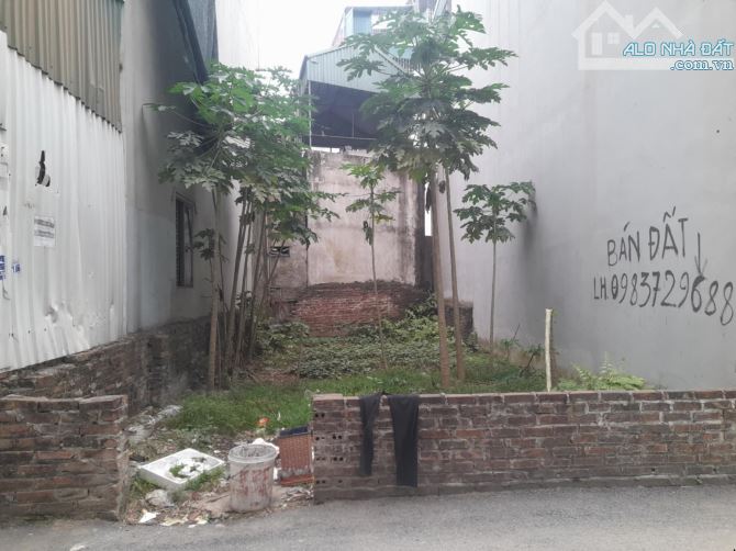 ĐẤT ĐỒNG MAI ĐƯỜNG THÔNG ÔTÔ ĐÔ CỬA HƠN 4TỶ