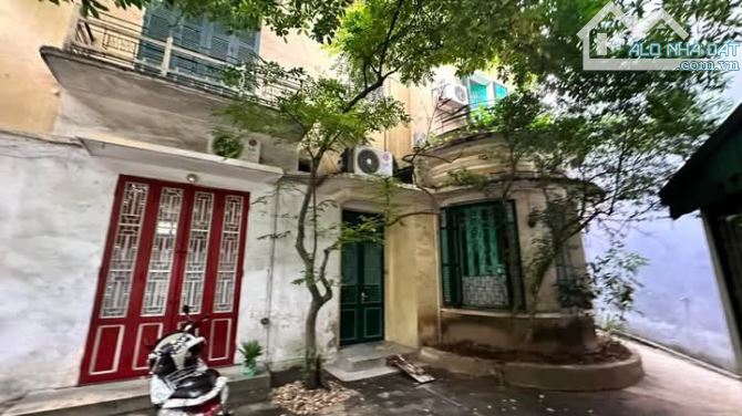 BÁN BIỆT THỰ PHÁP CỔ ĐẶNG THÁI THÂN – TRUNG TÂM PHỐ CỔ HOÀN KIẾM – 170M² CHỈ 20 TỶ!  Diện