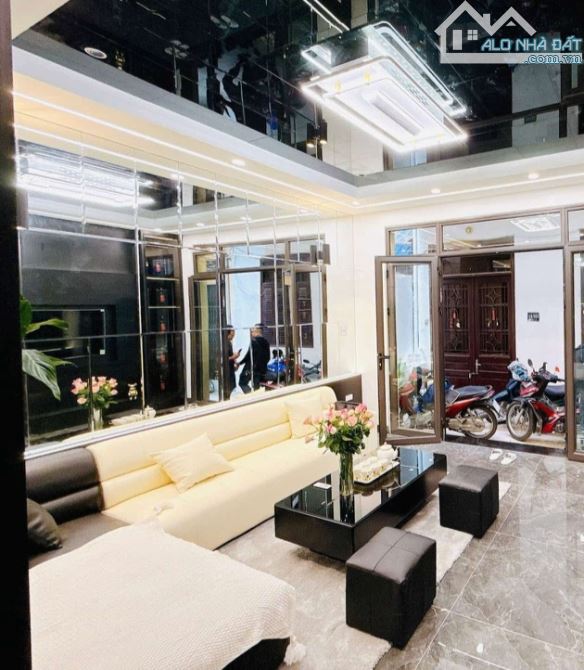 Đại La- Hai Bà Trưng 60m2. Giá 12.5 tỷ