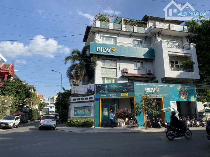 Góc 2MT Hoa Mai- Hoa Phượng, Phú Nhuận -DT: 8x18m - Hầm 5 tầng - HĐT: 200 triệu - giá 60 t