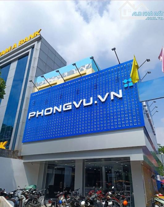 Góc 2MT Phan Đăng Lưu, Nguyễn Huy Tưởng.Q Bình Thạnh -DT:9x30m - 2 tầng - HĐT 200 triệu -