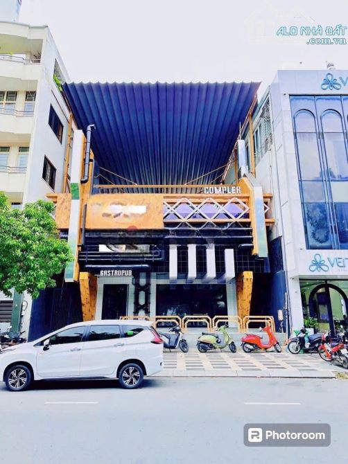 Cho Thuê Nhà - 138 Lê Lai, Phường Bến Thành, Quận 1 - 13m x 38m - 1T 1L ST - Chỉ 450 Triệu