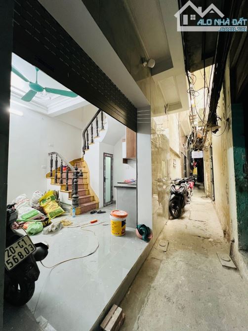 DƯỚI 4TỶ 5 TẦNG 3PN, HỘ KHẨU HOÀN KIẾM- NHÀ ĐẸP Ở NGAY
