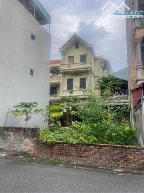 Duy Nhất 1 Lô View Hồ, Yên Viên, Gia Lâm, 54m2, Ô Tô Tránh, Kinh Doanh, Giá Nhỉnh 5 Đồng