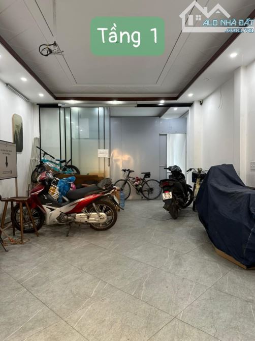 BÁN NHÀ Đại La ô tô vào nhà, 5 tầng mới, dt 50m2, mt 4.4m, 14 tỷ