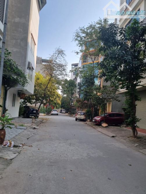 BÁN ĐẤT DV ĐÌA LÃO MẬU LƯƠNG HÀ ĐÔNG,VỈA HÈ Ô TÔ TRÁNH, KINH DOANH ĐỈNH, 50M2,GIÁ 10 TỶ