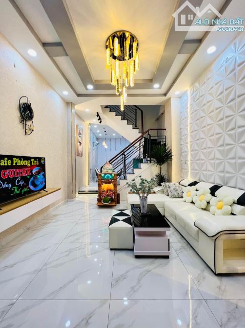 📣 Nhà bán gần Chợ Cây Gõ ngay tại đường Minh Phụng - Quận 6 / 66.4m2 / 2 Tỷ 260