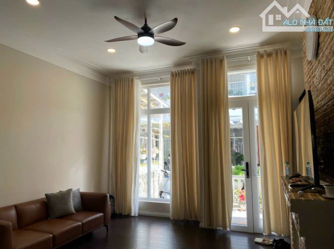 ✨🏡✨ Cần bán Nhà Phố Hẻm xe hơi (4m), đường Phù Đổng Thiên Vương, P.08, Đà Lạt