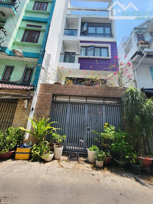 BÁN GẤP CHDV 5 TẦNG CÓ THANG MÁY – HẺM XE HƠI ĐBP P17 BÌNH THẠNH – 8PN – THU 35TR/TH.