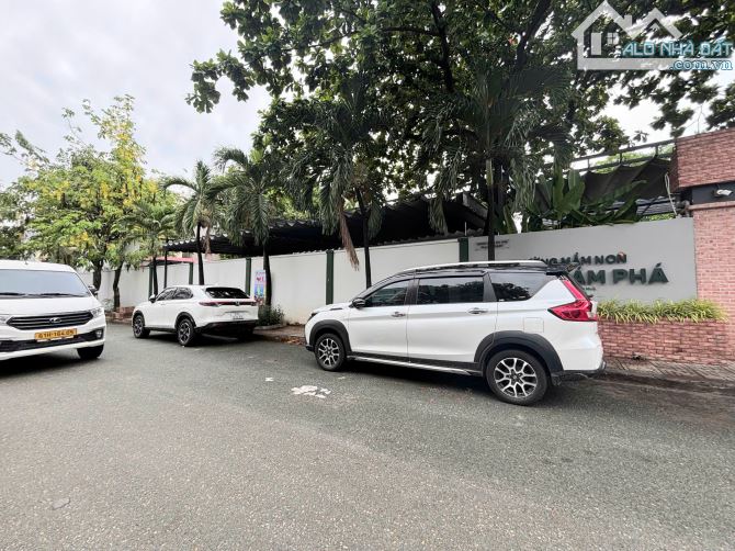 150m2 Bán Gấp Biệt Thự Phố ngang 8m Khu bàn cờ sát công viên xanh Lê Đức Thọ Gò Vấp 17TTL