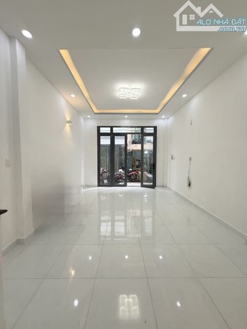 🏠🏠🏠BÌNH TÂN – NHÀ MỚI TINH – GIÁ HẠT DẺ – CHỈ 3.7 TỶ Diện tích: 4x8.5m (34m²) – 2 tầng,