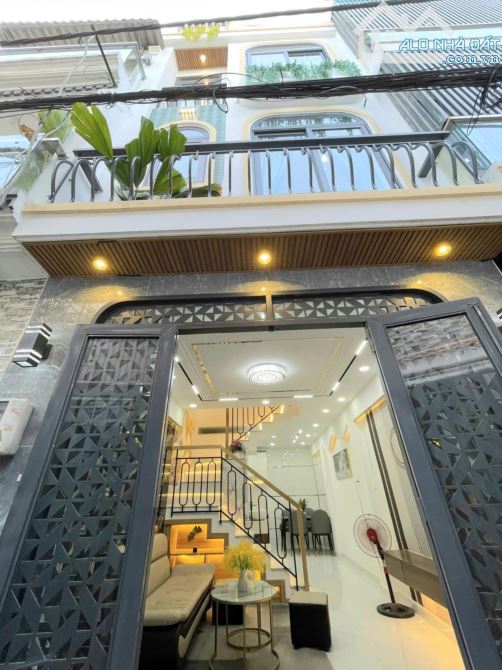 Chủ định cư cần bán nhà Nguyễn Đình Chiểu,Quận 3.Giá 4tỉ450/65m2(5*13m).Sổ hồng riêng