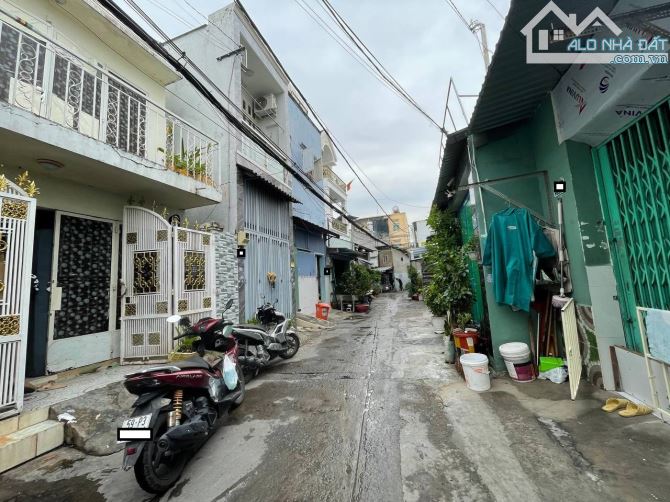 Bán nhà 77m2 Mặt Tiền Đường Lý Thánh Tông, Quận Tân Phú