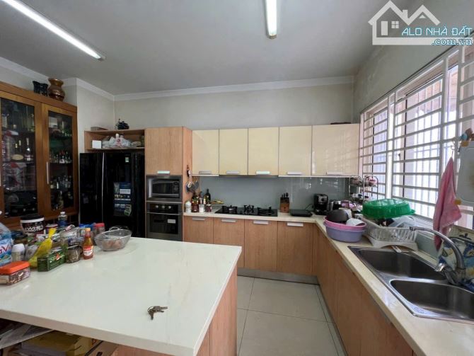 Biệt thự đẹp Tân hưng Quận 7, gần Lotte. 9*27, 22,9 tỷ.