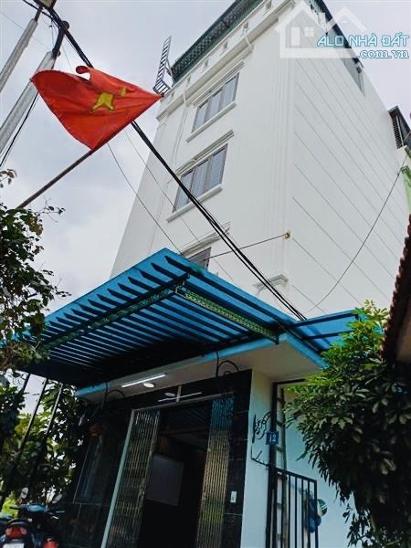 Xuân Phương-Nam Từ Liêm  5 Tầng Nhà Dân Xây Chắc Chắn DT 35m .Giá 5,7 Tỷ