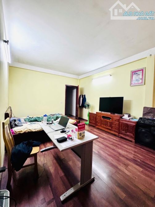 Bán nhà riêng đẹp  Ở SƯỚNG  Ngọc Hà 62m 2. Chủ hạ sốc 1.5 tỷ còn 15 tỷ Ba Đình.  Ngõ thông