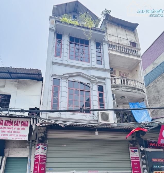 MẶT PHỐ LÃNG YÊN-HAI BÀ TRƯNG-KINH DOANH NGÀY ĐÊM