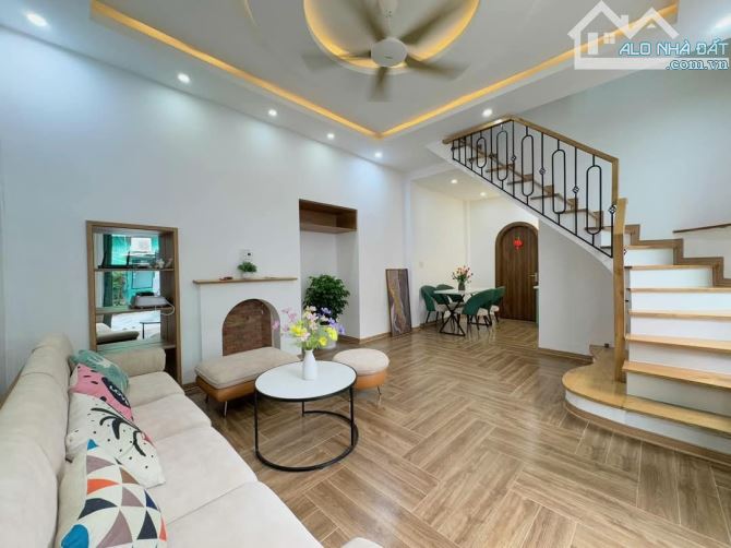 Cần bán nhà 2 tầng đường lê Duẩn