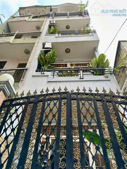 Gấp bán, Phố ẩm thực Phan xích Long 49m2, 4 tầng BTCT 3,2m X 15m , 7,9 tỷ thương lượng mạn