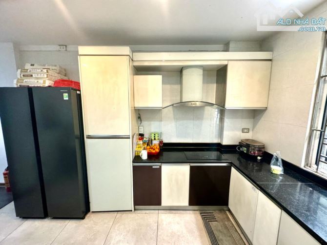 Nhà đẹp Thái Thịnh - Đống Đa. Dt 50m, 5 tầng, mặt tiền 3.5m. Giá 15.7 tỷ (còn thương lượng