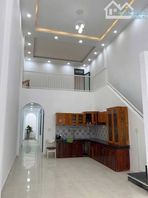 NHÀ 3 PHÒNG NGỦ HẺM 50 ĐỒNG KHỞI TÂN LỢI: GIÁ 3.5 tỷ