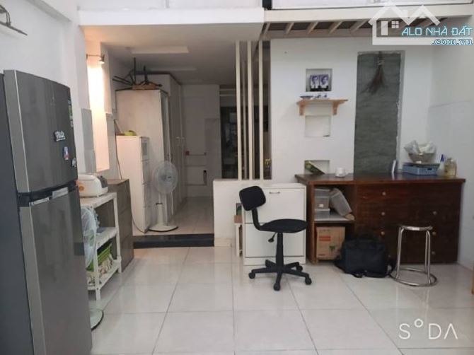 Đây rồi, nhà quá rẻ, quá hời, sát nách nhà ga T3, phường 13, Tân Bình 48 m2,  2 tầng , 4m
