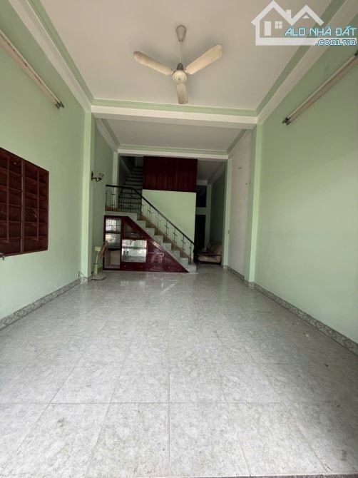 Bán nhà kiệt ô tô thông tránh nhà 2 tầng Nguyễn Duy Hiệu