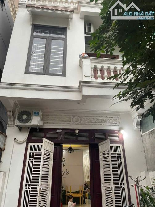 Bán nhà Thiên Lôi, 119m 3 tầng, đường 5m, Giá 6.5 tỉ, sát cạnh Siêu thị AEON
