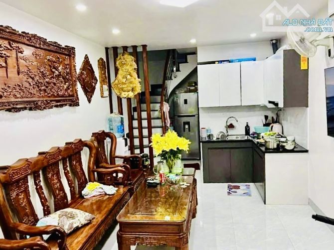 KHÔNG THỂ RẺ HƠN- BÁN NHÀ THƯỢNG THANH, LONG BIÊN- NGÕ NÔNG, 3 NHÀ RA Ô TÔ TRÁNH-CHẴN 4 TỶ