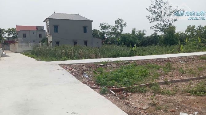 BÁN ĐẤT GIA BÌNH, BẮC NINH. 130M2 * MT 5M * 1,72 TỶ. ĐƯỜNG Ô TÔ, FULL THỔ CƯ.
