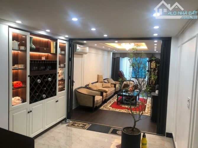 Bán nhà phân lô Giảng Võ 56m² x 4 tầng - Hai mặt thoáng - ô tô đỗ cửa