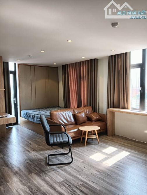 Bán nhà phân lô ô tô tránh Xuân La – Tây Hồ. D/T: 88m2,6 tầng thang máy, 2 thoáng, thuê ở.