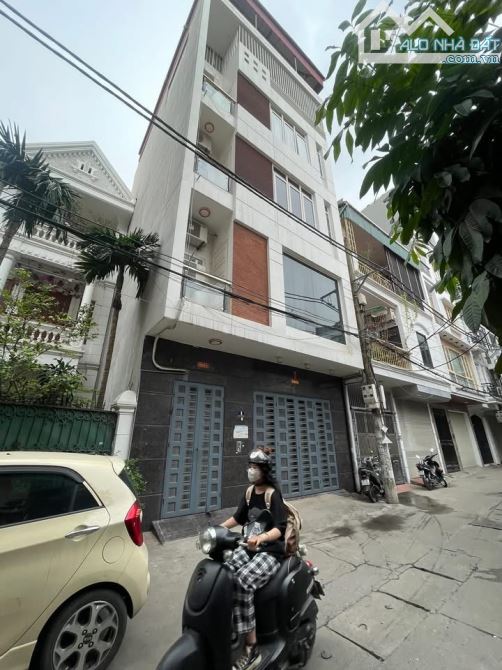 Bán Nhà Nguyễn Khang Cầu Giấy-Phân Lô Kinh Doanh Oto Tránh-60m 5 Tầng Mt 6,9m Giá 23,8 Tỷ