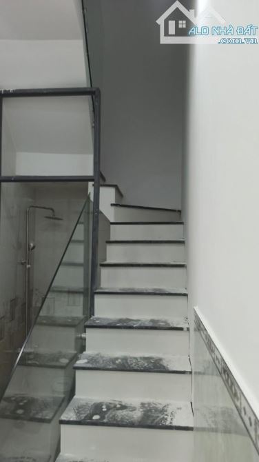NHÀ MỚI TÂN PHÚ GIÁP Q.11 ĐƯỜNG NHỰA 6M CHO THUÊ 10 TRIỆU/THÁNG GIÁ CHỈ 3 TỶ XX