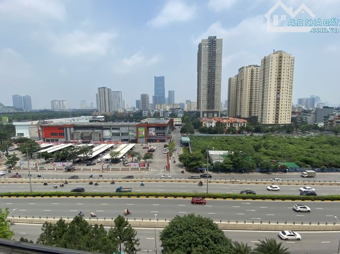 Bán sàn thương mại toà nhà mặt phố Trần Duy Hưng 115m, lô góc giá bán hơn trăm triệu/m2
