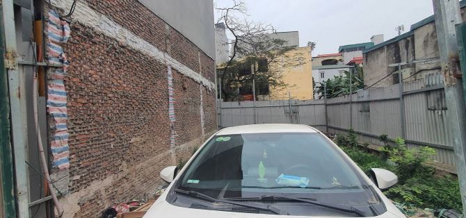 Bán đất Phú Diễn, ngõ thông, ô tô vào đất ngày đêm, cách ô tô 20m, giá đầu tư