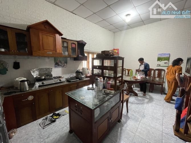 🏦 QUẬN 12 PHƯỜNG HIỆP THÀNH 1SET TRẦN THỊ BẢY CẤP 4 NGANG 26x17,5‎ = 455chỉ 3 tỷ Qh cây x - 10