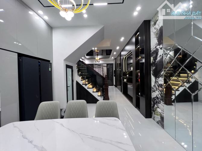 BÁN NHÀ LÊ TRỌNG TẤN Ô TÔ 44M, 4T, 13,5 TỶ - NHÀ ĐẸP Y HÌNH, THANH XUÂN. NGÕ - 10